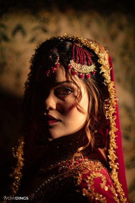 muslim bride in traditional Islamic attire