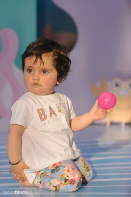 Delhi birthday party in daylight