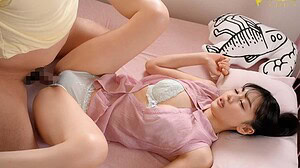 FSDSS-729 I’m so virgin that I’m about to get dumped, so I practiced sex with my ch¡ldhood friend by inserting 3cm through the cloth…Ami Tokita