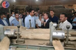 وزير الصناعة يتفقد مصانع الكتان بالغربية ويؤكد.. فرصة الصادرات وتوفير فرص عمل