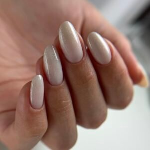 LA MANUCURE RUSSE