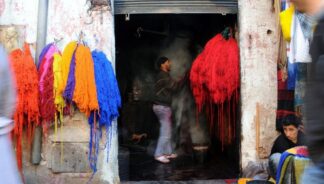 Marrekesh, Marocco, Dying Yarn