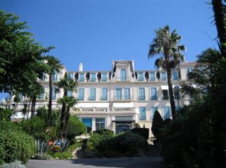Chapter 7 Cannes, Italy #1