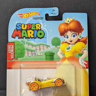 2021 Hot Wheels Character Cars Super Mario - Princess Daisy