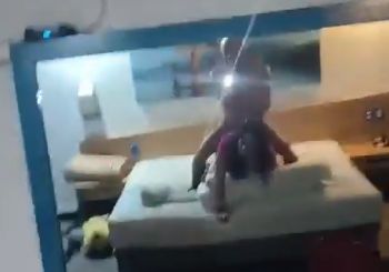 Filmou comendo o cú da coroa no motel