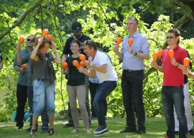 team samba percussions maracas
