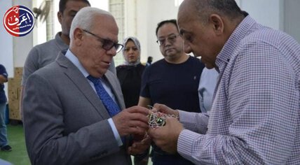 مصنع صقر ببورسعيد يضم 70 عاملا من ذوي الإعاقة السمعية