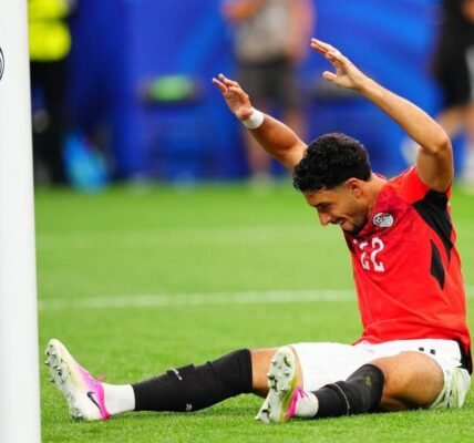 عمر مرموش أساسي مع توتنهام أمام نيوكاسل في ظهوره الأول بالدوري الإنجليزي
