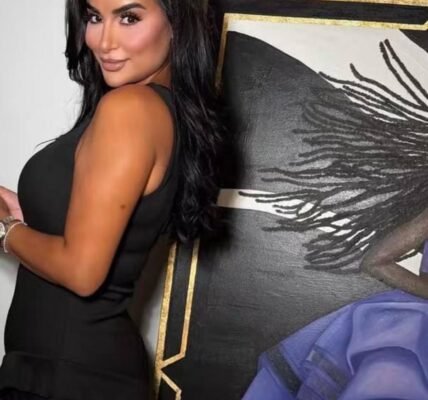 جوري بكر والفستان الأسود.. رسالة صامتة في مواجهة لوحة سمراء
