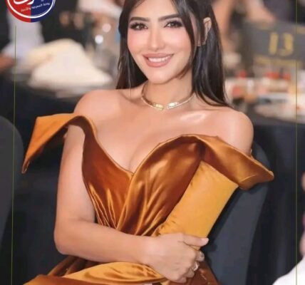 الفنانة مي عمر