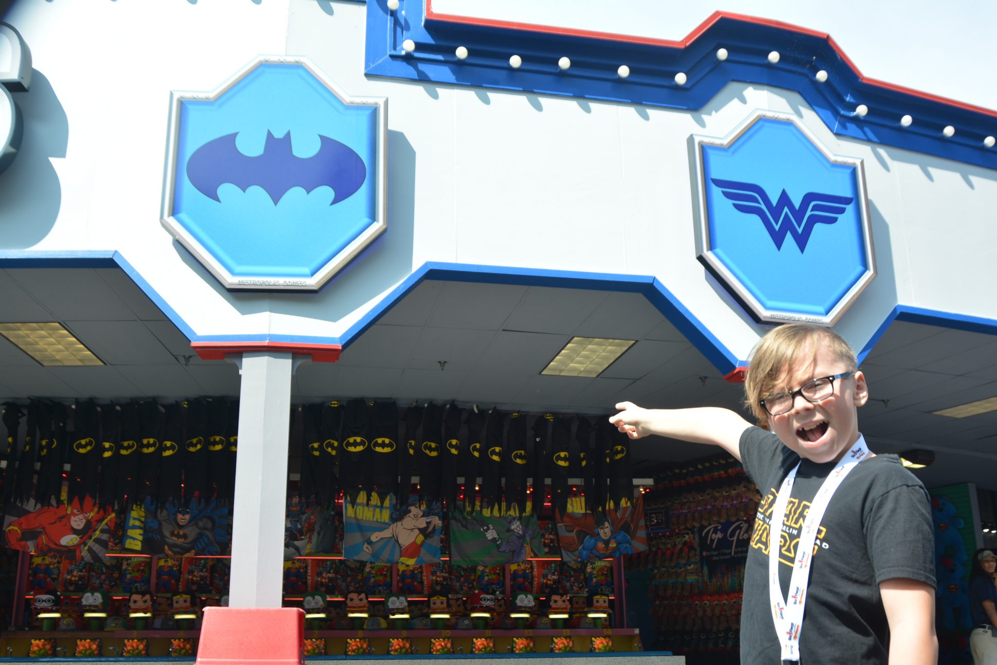 Six Flags Over Atlanta New Battle for Metropolis 4D Ride is Sweet 20 Battle for Metropolis Review, gauge rybak, kid friendly