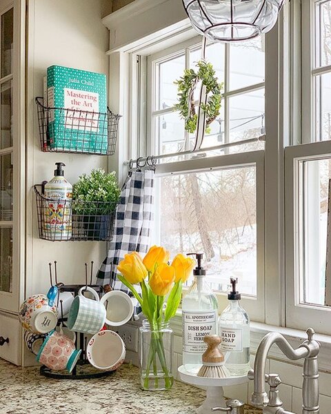 Wire Baskets Are Great Ways to Keep Your Bathroom and Kitchen Sink