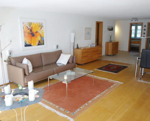 Wohnzimmer in 3 Zimmer Apartment aus Viera