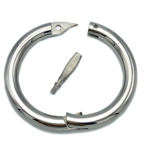 Stainless steel cow nose ring with sharp bull point applicator – durable cattle control ring for dairy & beef farms in Kenya