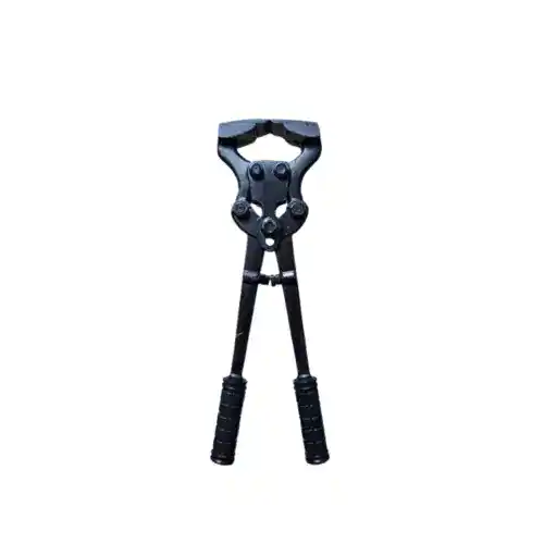 Heavy-duty black hoof cutter with long handles and wide curved blades – professional cattle hoof trimmer for dairy & beef farms in Kenya
