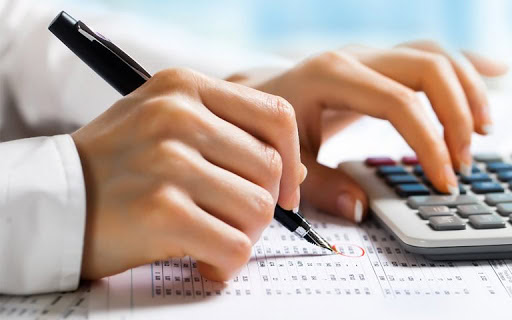 Lương tối thiểu vùng năm 2019 tăng thì doanh nghiệp có bắt buộc phải điều chỉnh lại thang lương, bảng lương không?