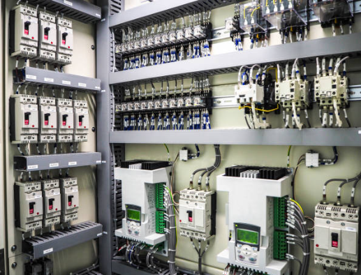 Une installation d'électricité industrielle installée par ROCHUT ENERGIE