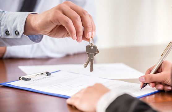 Giấy vay tiền viết tay có cần công chứng không?