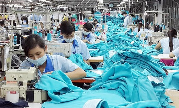 Có bắt buộc trả lương tháng 13 cho người lao động?