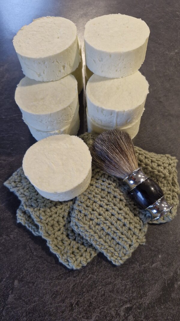 Grass-fed tallow shave soap tins with a badger hair shaving brush, handmade in NZ by Fatglow