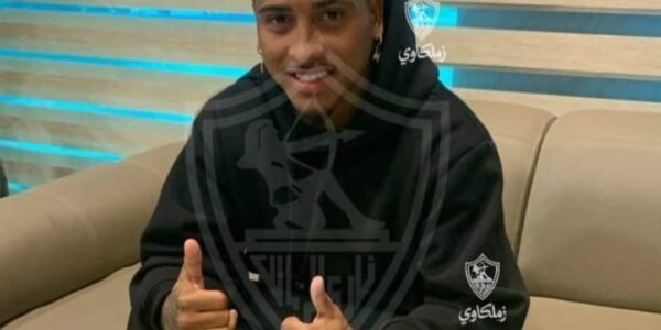 خوان بيزيرا يصل القاهرة لحسم مستقبله مع الزمالك