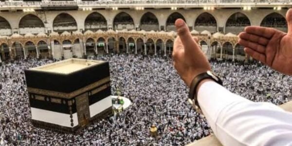 "نادى المنادى غدًا تُفتح أبواب القبول في رحلة العمر"