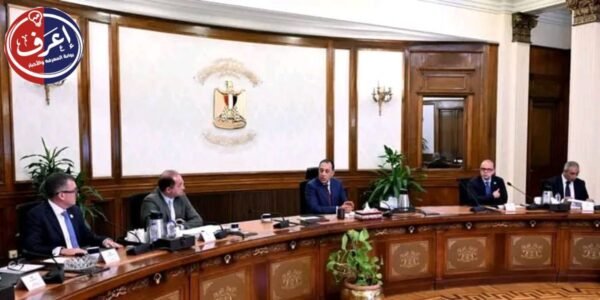 رئيس الوزراء يناقش محاور المؤتمر الوطني وبرنامج التحول الاقتصادي استعدادا للمرحلة المقبلة