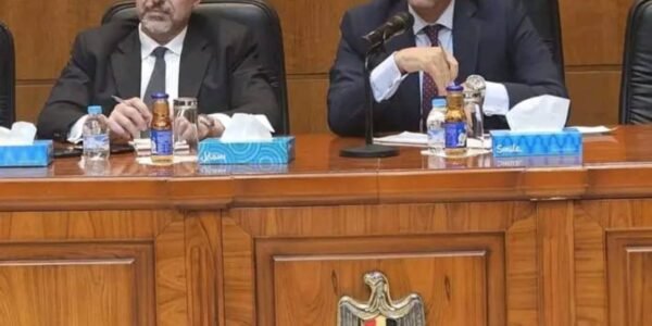 وزير العمل يلتقي الجالية المصرية بالأردن ويؤكد تعزيز حماية حقوق العمال