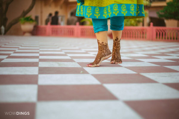 mehendi shot destination Wedding photography -priyanka-srinivas- WOWDINGS- chomu palace-jaipur