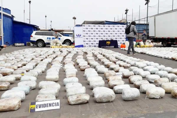 1377 kilos