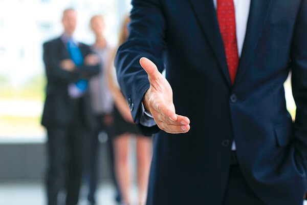 Có nên sử dụng dịch vụ pháp lý khi đăng ký nhãn hiệu không? 