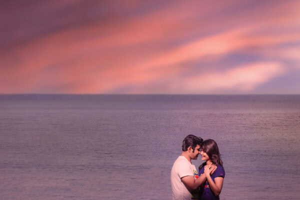 funny goa beach pre-wedding photography