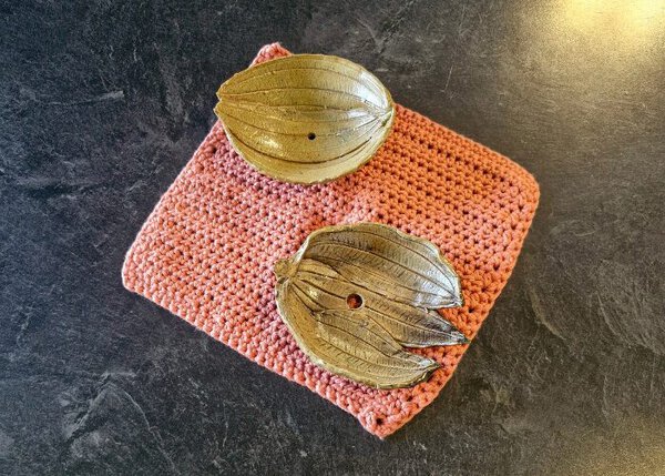 Handmade pottery soap dishes made in New Zealand by Fatglow