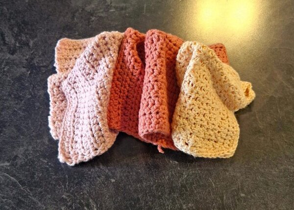 Handmade knitted face cloths, made in New Zealand by Fatglow