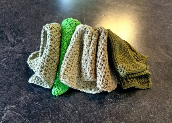 Handmade knitted face cloths, made in New Zealand by Fatglow