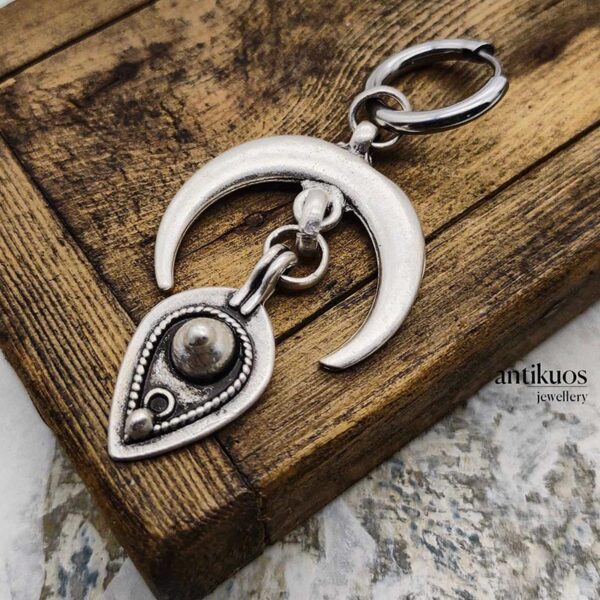 Mystic Moon earring