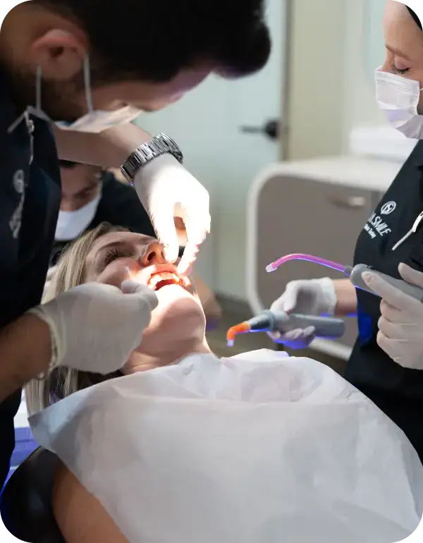 AACD (American Academy of Cosmetic Dentistry) Vera Clinic is a member of AACD (American Academy of Cosmetic Dentistry)