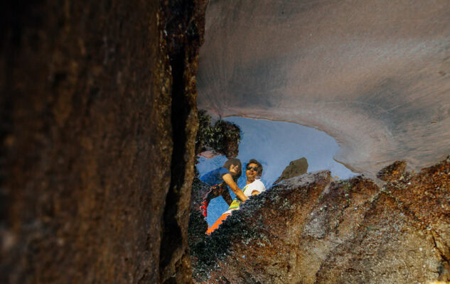funny goa beach pre-wedding photographyuny goa beach pre-wedding photography