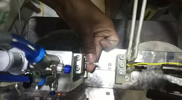 catheter tipping for round edges catheter tipping with induction heating equipment