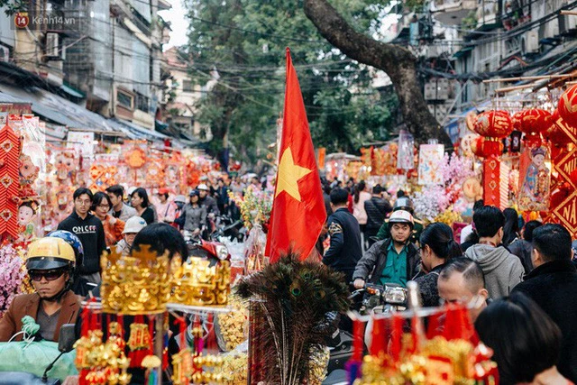 Mấy ngày nữa Tết 2024.