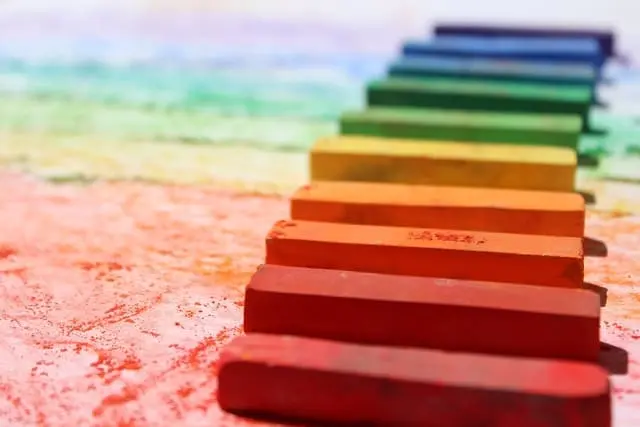 crayon-2162075_1280