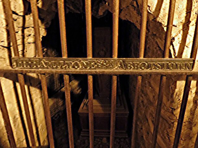 St.-Michans-Church-Crypt