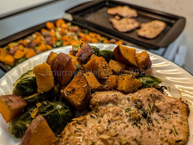 Dinner Recipe: Quick Baked Garlic Herb Chicken Recipe for Healthy Eating