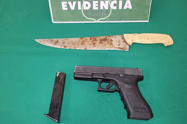 Incautan armamento