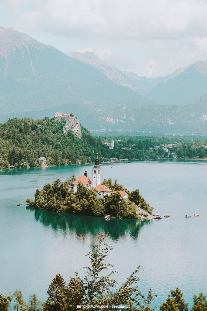 Rich results on Google's SERP when searching for ‘เที่ยวทะเลสาบเบลด (Lake Bled) สโลวีเนีย’, ‘เที่ยวทะเลสาบเบลด’, ‘Lake Bled’, ‘เที่ยว Lake Bled’, ‘ทะเลสาบเบลด’, ‘ทะเลสาบ bled สโลวีเนีย’, ‘ที่เที่ยวสโลวีเนีย’, ‘เที่ยวสโลวีเนีย’, ‘เที่ยวสโลวีเนียด้วยตัวเอง’, ‘แพลนเที่ยวสโลวีเนีย’, ‘วางแผนเที่ยวสโลวีเนีย’, ‘รีวิวเที่ยวสโลวีเนีย’, and ‘ขับรถเที่ยวสโลวีเนีย’