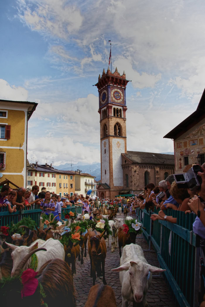 10 Breathtaking Picture-Perfect Mountain Villages to Visit Before You Die 9 best mountain villages