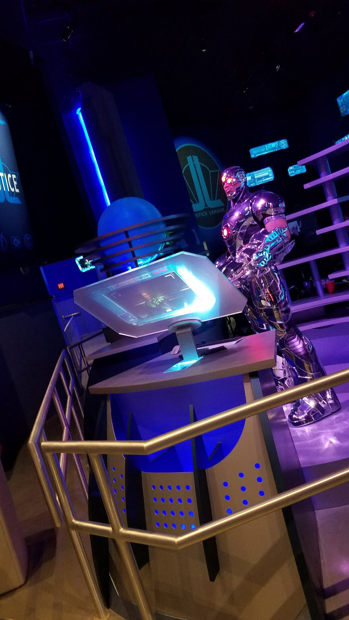 Six Flags Over Atlanta New Battle for Metropolis 4D Ride is Sweet 3 Battle for Metropolis Review