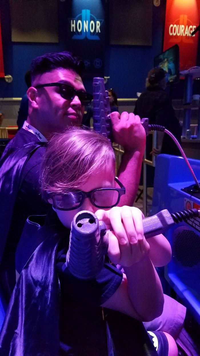 Six Flags Over Atlanta New Battle for Metropolis 4D Ride is Sweet 4 Battle for Metropolis Review, gauge rybak, julius droolius, kid friendly