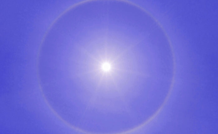 Blick in die Sonne – Lichtring (Analoge Fotografie)