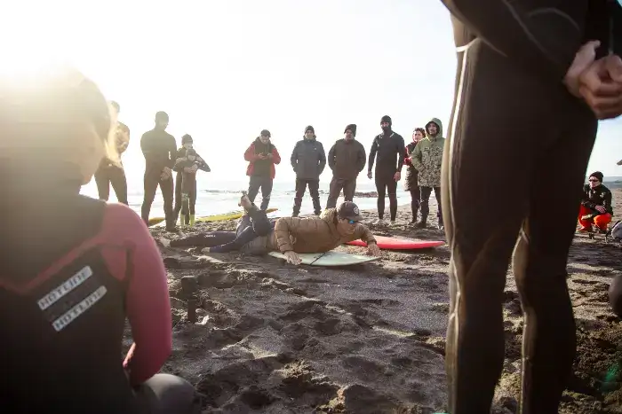 Surf y comunidad: Profesionales de la disciplina realizaron jornada de seguridad en Rinconada - Fulloutdoor